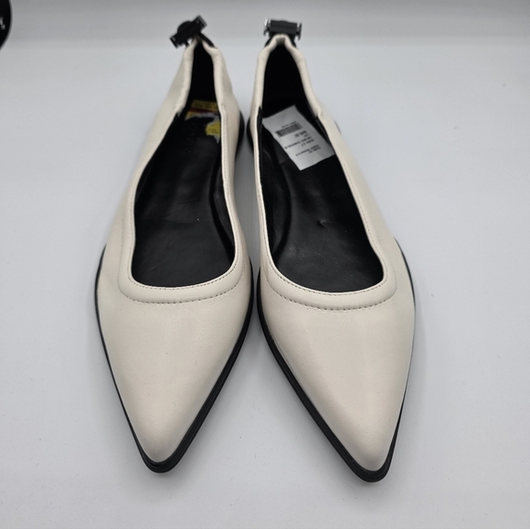 Vince Camuto Bendreta Sport White Pointed Toe Ballet Flats Size 9 NWT Cushioned - Picture 9 of 12